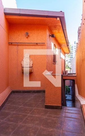 Casa para alugar com 120m², 2 quartos e 2 vagasQuintal