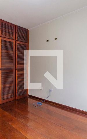 Casa para alugar com 120m², 2 quartos e 2 vagasQuarto 2