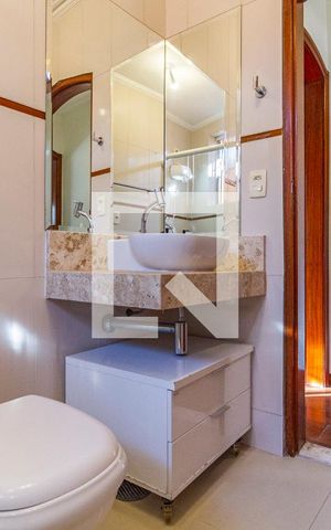 Casa para alugar com 120m², 2 quartos e 2 vagasBanheiro