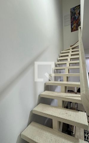 Apartamento para alugar com 54m², 1 quarto e 1 vagaEscada