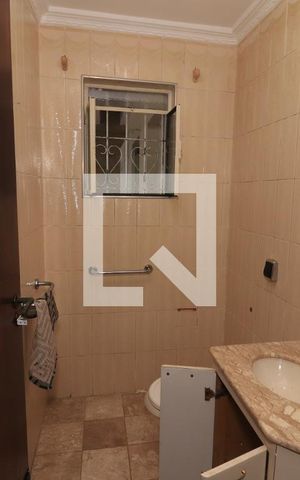 Casa para alugar com 240m², 3 quartos e 3 vagasLavabo