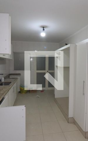 Casa para alugar com 240m², 3 quartos e 3 vagasCozinha