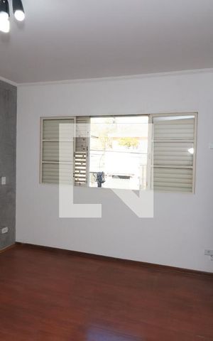 Casa para alugar com 240m², 3 quartos e 3 vagasQuarto Suíte