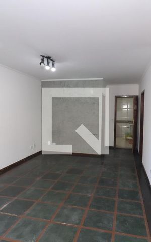 Casa para alugar com 240m², 3 quartos e 3 vagasSala de TV
