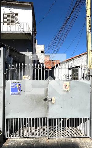 Casa para alugar com 21m², 1 quarto e sem vaga Casa para alugar com 21m², 1 quarto e sem vagaFachada