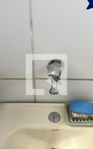 Casa para alugar com 21m², 1 quarto e sem vaga Casa para alugar com 21m², 1 quarto e sem vagaBanheiro