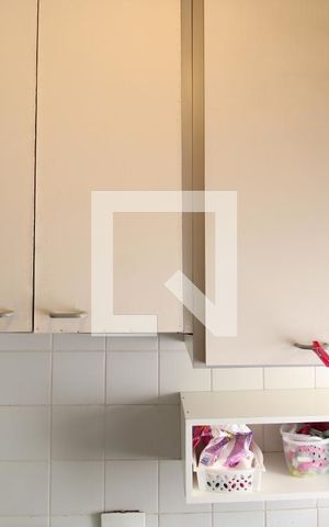 Apartamento à venda com 65m², 3 quartos e 1 vagaÁrea de Serviço