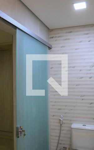 Casa à venda com 640m², 8 quartos e 5 vagas Casa à venda com 640m², 8 quartos e 5 vagasBanheiro do Suíte 2