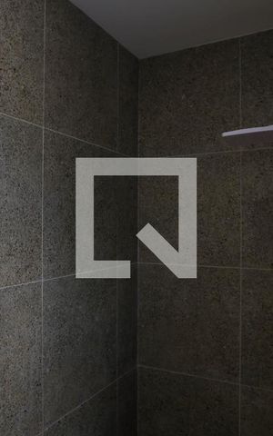 Casa à venda com 640m², 8 quartos e 5 vagas Casa à venda com 640m², 8 quartos e 5 vagasBanheiro de serviço