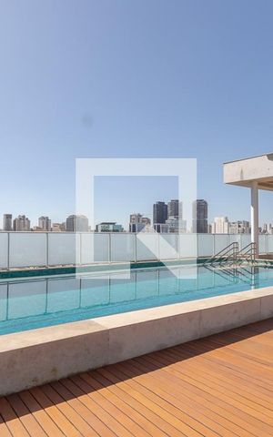 Studio à venda com 34m², 1 quarto e 1 vaga Studio à venda com 34m², 1 quarto e 1 vagaPiscina