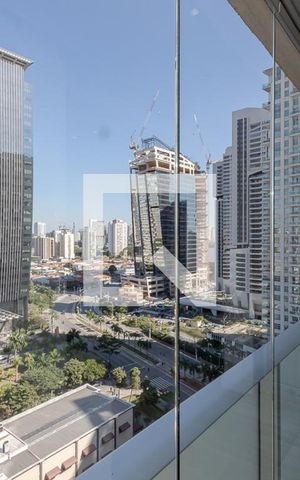 Studio à venda com 34m², 1 quarto e 1 vaga Studio à venda com 34m², 1 quarto e 1 vagaVaranda