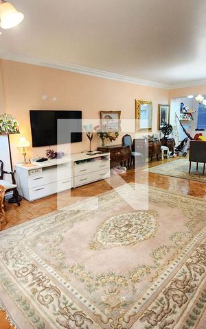 Apartamento à venda com 200m², 3 quartos e 1 vaga Apartamento à venda com 200m², 3 quartos e 1 vagaSala