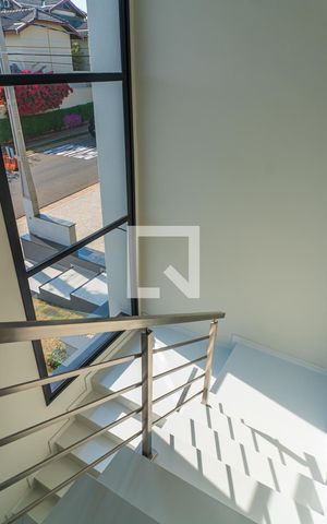 Casa de condomínio à venda com 232m², 3 quartos e 4 vagasSala