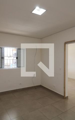 Casa à venda com 40m², 1 quarto e 1 vagaSuíte