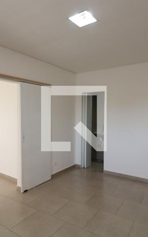 Casa à venda com 40m², 1 quarto e 1 vagaSuíte