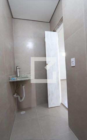 Casa de condomínio à venda com 230m², 4 quartos e 2 vagasBanheiro
