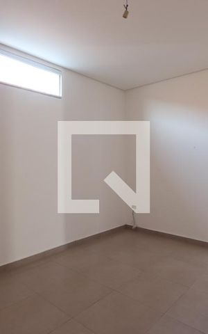 Casa de condomínio à venda com 230m², 4 quartos e 2 vagasQuarto