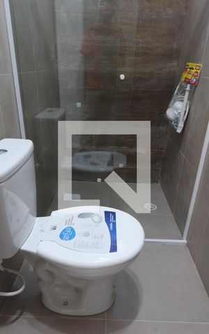 Casa de condomínio à venda com 230m², 4 quartos e 2 vagasBanheiro