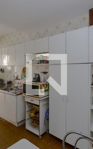 Casa à venda com 137m², 4 quartos e 2 vagas Casa à venda com 137m², 4 quartos e 2 vagasCozinha