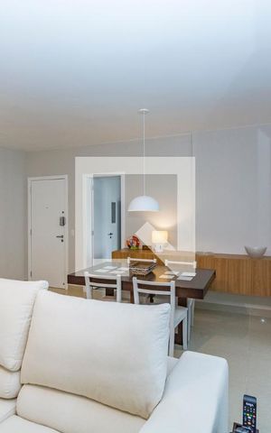 Apartamento à venda com 115m², 3 quartos e 2 vagas Apartamento à venda com 115m², 3 quartos e 2 vagasSala