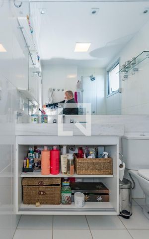 Apartamento à venda com 115m², 3 quartos e 2 vagas Apartamento à venda com 115m², 3 quartos e 2 vagasBanheiro da Suíte
