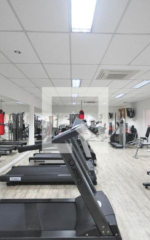 Apartamento à venda com 226m², 3 quartos e 4 vagas Apartamento à venda com 226m², 3 quartos e 4 vagasAcademia