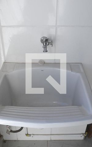 Apartamento para alugar com 47m², 2 quartos e 1 vagaSacada