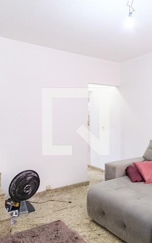 Casa de condomínio à venda com 60m², 2 quartos e 1 vagaSala