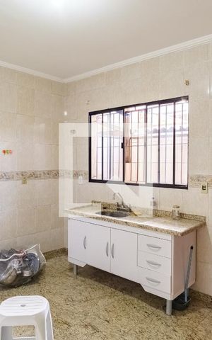 Casa de condomínio à venda com 60m², 2 quartos e 1 vagaCozinha