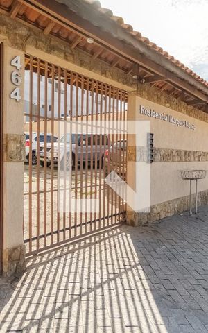 Casa de condomínio à venda com 60m², 2 quartos e 1 vagaFachada