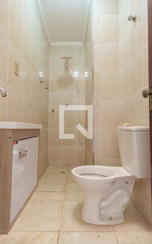 Casa de condomínio à venda com 60m², 2 quartos e 1 vagaBanheiro
