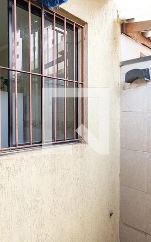 Casa de condomínio à venda com 60m², 2 quartos e 1 vagaQuintal