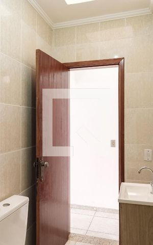 Casa de condomínio à venda com 60m², 2 quartos e 1 vagaBanheiro
