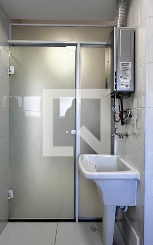 Apartamento para alugar com 67m², 2 quartos e 1 vagaÁrea de Serviço