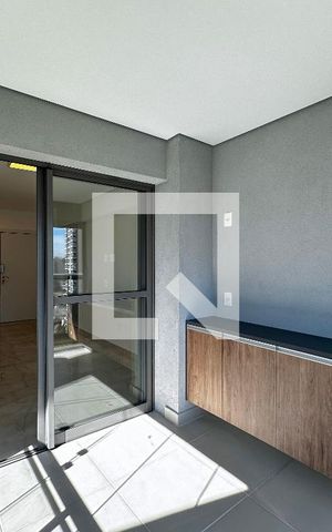 Apartamento para alugar com 67m², 2 quartos e 1 vagaSacada