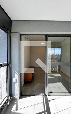 Apartamento para alugar com 67m², 2 quartos e 1 vagaSacada