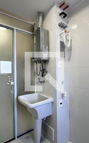 Apartamento para alugar com 67m², 2 quartos e 1 vagaÁrea de Serviço