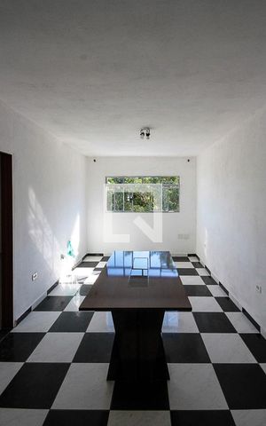 Casa à venda com 90m², 3 quartos e sem vagaSala