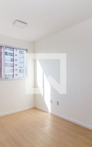 Apartamento à venda com 43m², 2 quartos e sem vaga Apartamento à venda com 43m², 2 quartos e sem vagaSala