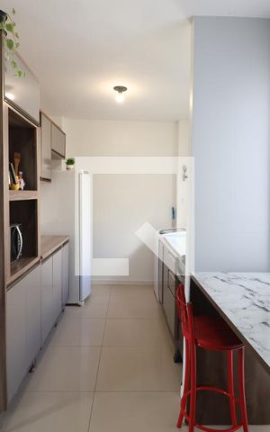 Apartamento à venda com 42m², 2 quartos e 1 vagaCozinha e Área de Serviço