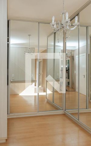 Casa de condomínio à venda com 280m², 3 quartos e 2 vagasCloset da Suíte 1