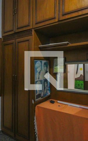 Casa à venda com 350m², 5 quartos e 6 vagas Casa à venda com 350m², 5 quartos e 6 vagasQuarto 2