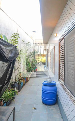 Casa à venda com 350m², 5 quartos e 6 vagas Casa à venda com 350m², 5 quartos e 6 vagasÁrea Externa