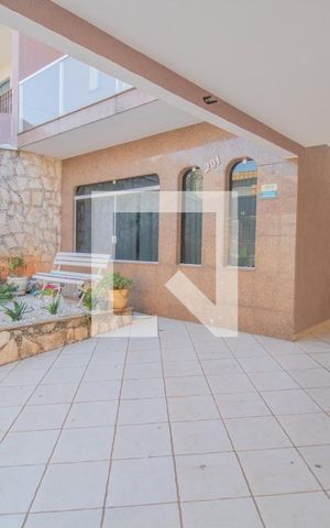 Casa para alugar com 240m², 3 quartos e 4 vagas Casa para alugar com 240m², 3 quartos e 4 vagasGaragem