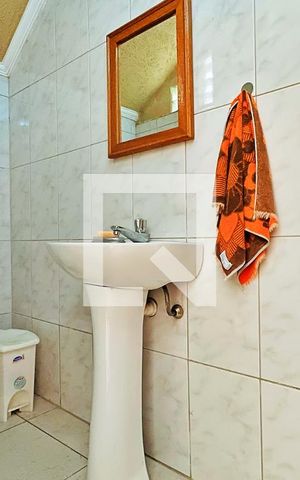 Casa à venda com 218m², 2 quartos e 5 vagas Casa à venda com 218m², 2 quartos e 5 vagasLavabo 2