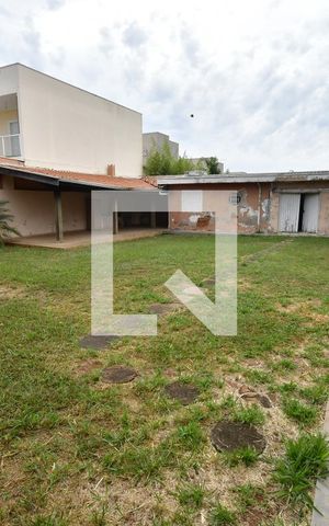 Casa à venda com 345m², 4 quartos e 10 vagasQuintal / Jardim