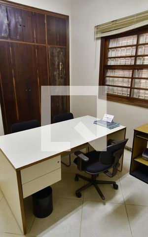 Casa à venda com 345m², 4 quartos e 10 vagasQuarto 3