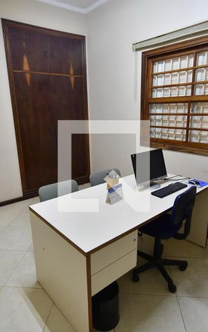 Casa à venda com 345m², 4 quartos e 10 vagasQuarto 2