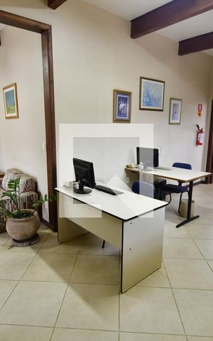 Casa à venda com 345m², 4 quartos e 10 vagasSala 1