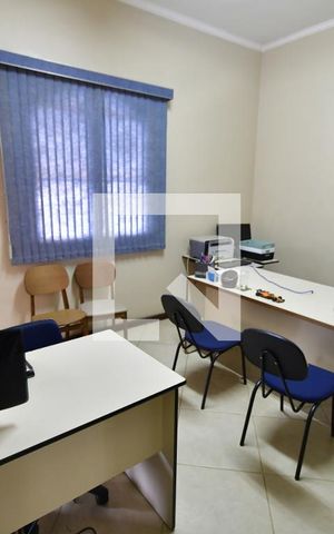 Casa à venda com 345m², 4 quartos e 10 vagasQuarto 1